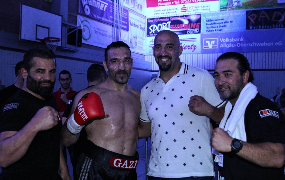 İki Türk aynı gecede rakiplerini nakavt etti 