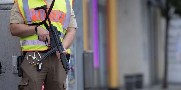 İki Türk Müslümanı kermeste vurdular!