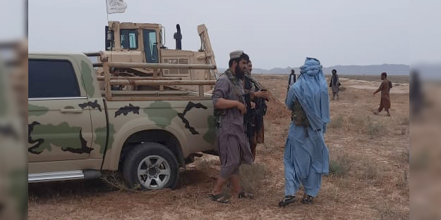 İki ülke arasında asfalt yüzünden gerilim arttı!