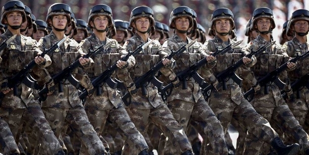 İki ülke arasında gerilimi tırmandıran hamle: Sınıra asker yığdı!