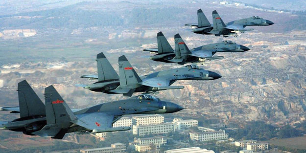 İki ülke arasında savaş çanları! Çin'in 18 bombardıman uçağı bölgeye girdi