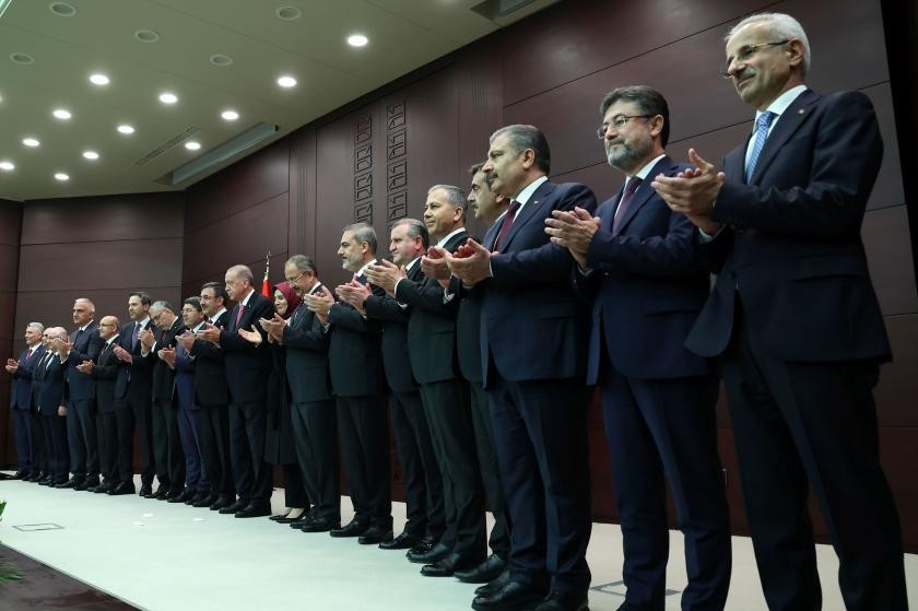 İki yeni bakan Yunanistan'ı korkuttu! Büyük paniğe kapıldılar