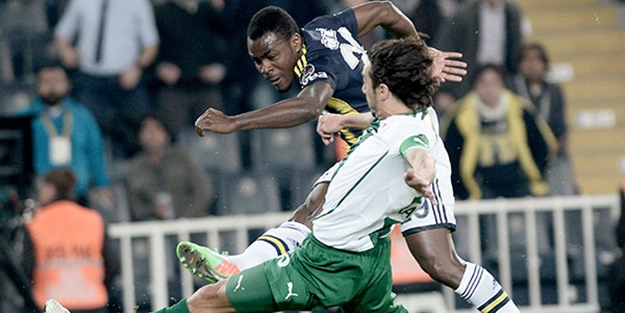 İki yıldız kadro dışı!