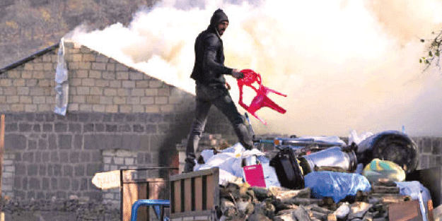 İki yüzlü batılılar böyle yazdı! Ermeniler mazlum Azeriler barbar