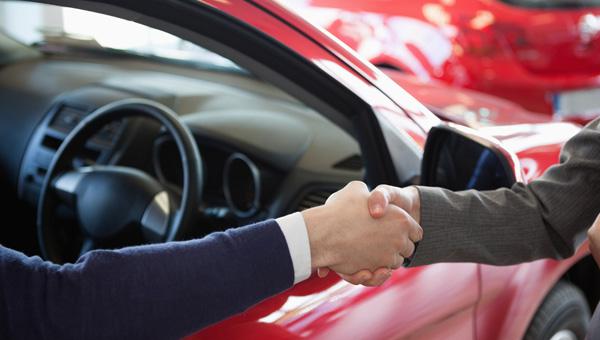 İkinci el araç piyasası canlandı: Yasal düzenlemeyle yeni indirim yolda