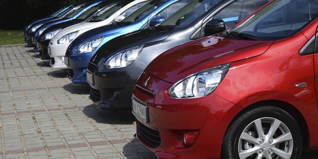 İkinci el otoda en çok satılan 10 marka belli oldu! İşte en çok aratılan otomobiller...