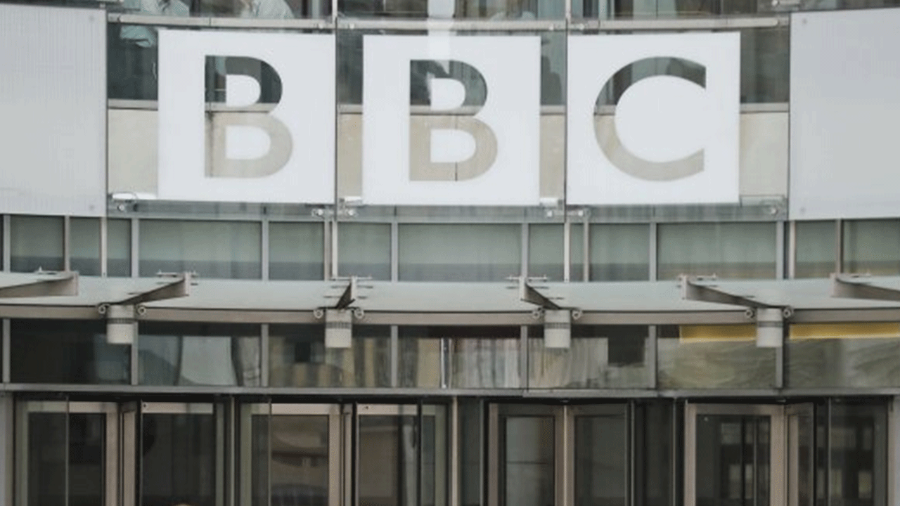İkiyüzlü BBC'yi dünyaya rezil etti: Hepsini belgeleriyle tek tek açıkladı!!!