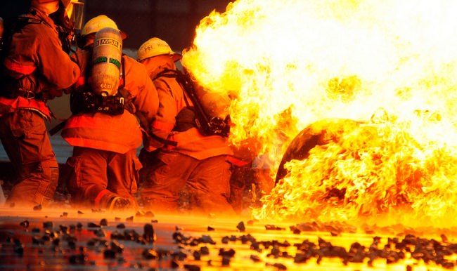 İkizleri yangın ayırdı