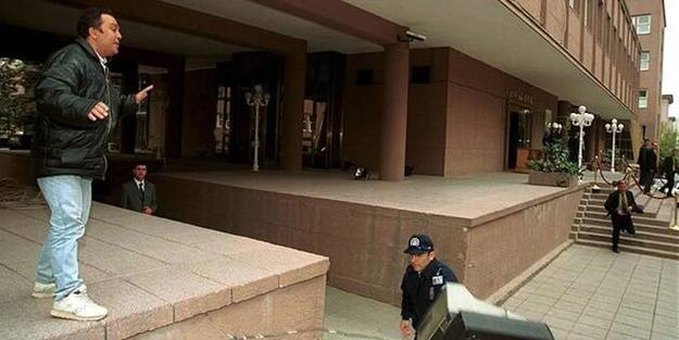 İktidara talip olan muhaliflerin ağababaları ülkenin içini böyle boşalttı: 25 milyar doları bastıran Türkiye'yi alır