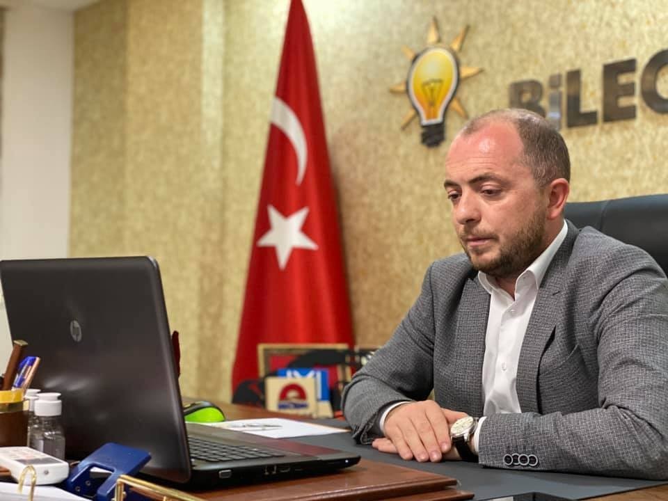 İl Başkanları Toplantısına telekonferans sistemiyle katıldı 