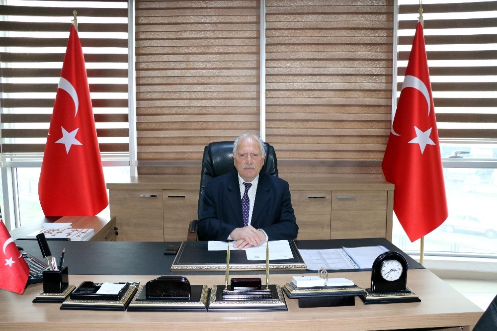 İl Genel Meclis Başkanı Yıldız: “Mübarek ramazan ayında yapılan ibadetlerle bayrama ulaşmanın gönül huzurunu yaşıyoruz” 