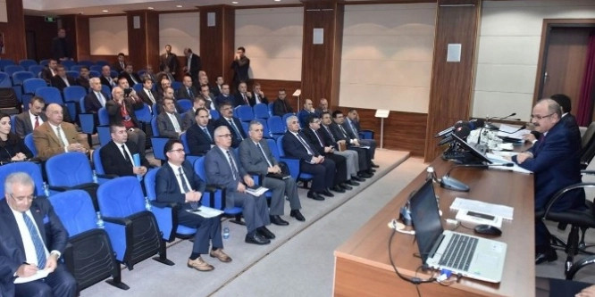 İl Koordinasyon Kurulu Toplantısı, Vali Çakacak başkanlığında yapıldı
