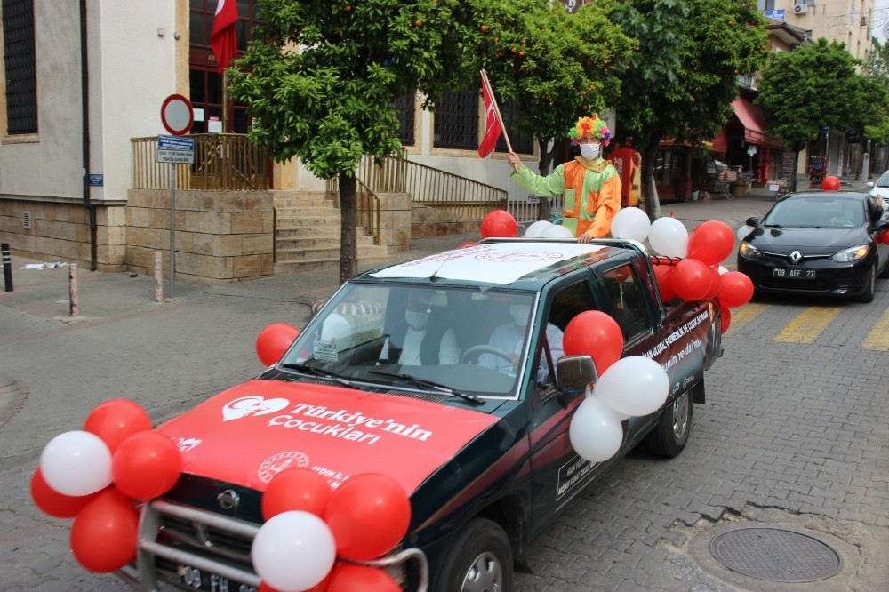 İl Milli Eğitim’in 23 Nisan Konvoyu çocuklar için yollardaydı 