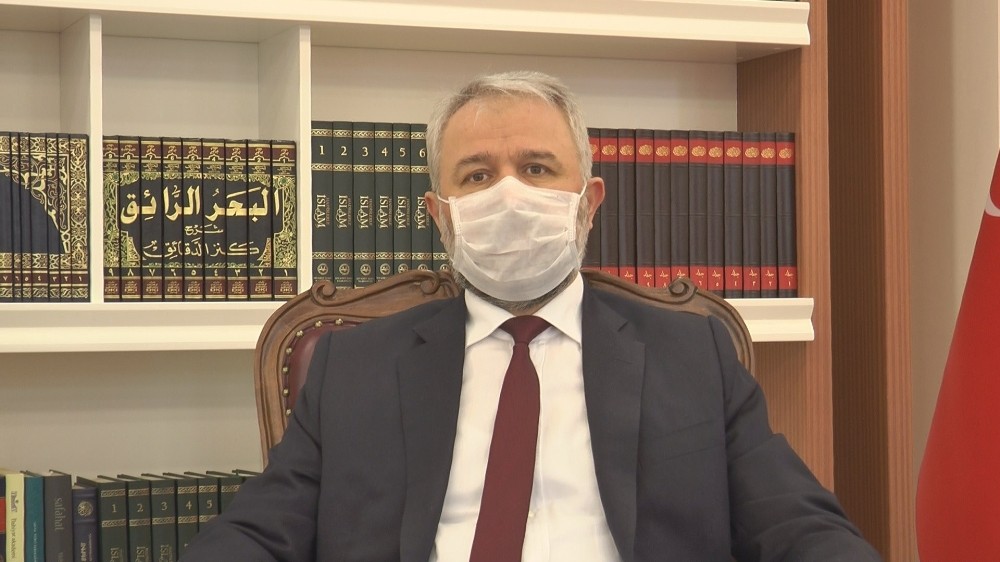 İl Müftüsü Şahin Güven: “Evin beyefendisi imamlığında teravih namazı kılınabilir” 