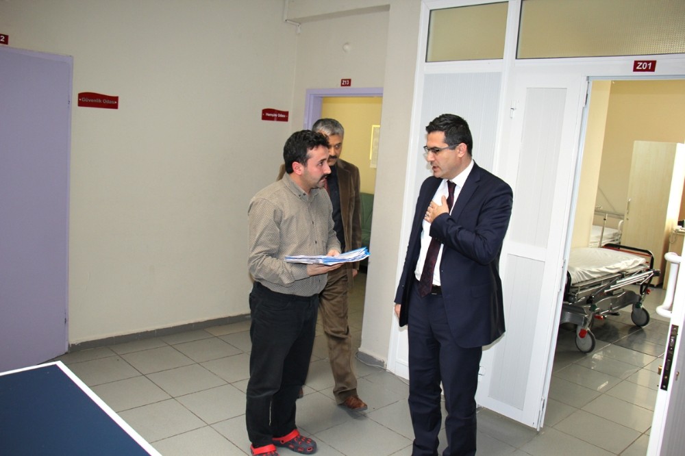 İl Sağlık Müdürü Ağırtaş, hastanelerde incelemelerde bulundu 