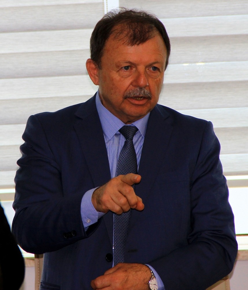 İl Sağlık Müdürü Gencer: “Malzeme eksiğimiz yok” 