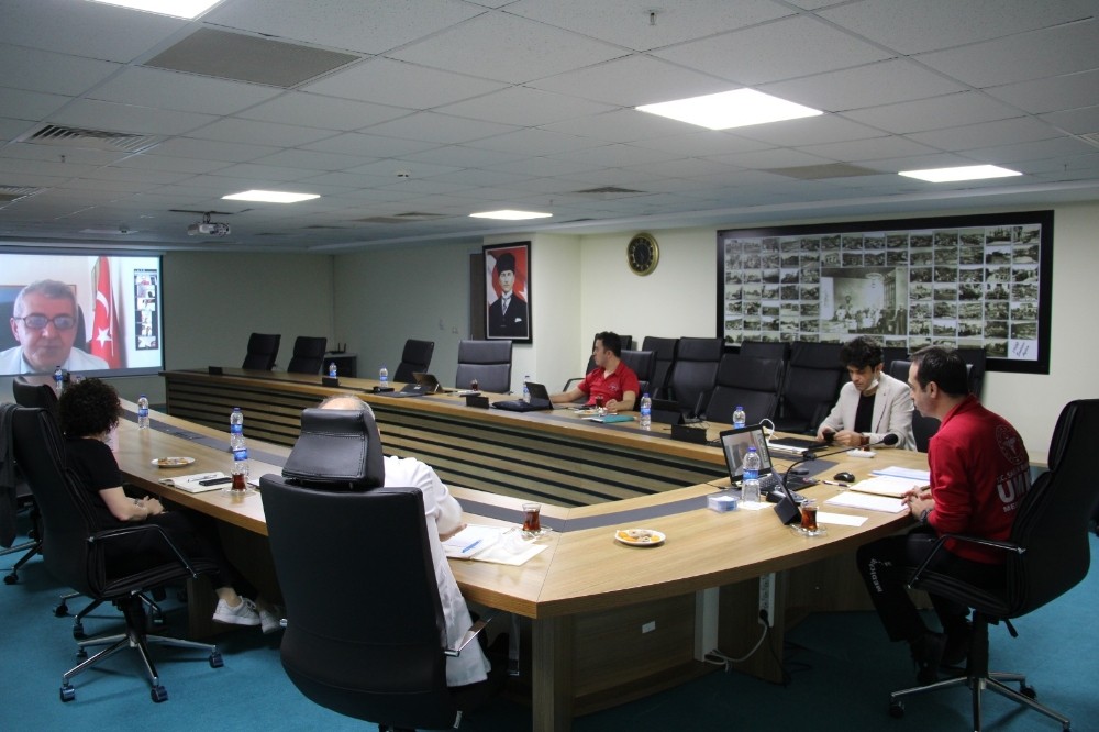 İl Sağlık Müdürü idarecilerle telekonferansla görüştü 