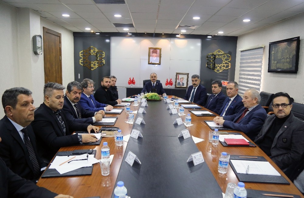 İl Spor Güvenlik Kurulu Toplantısı Vali Günaydın Başkanlığında Yapıldı 
