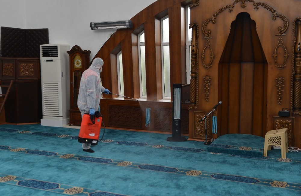 İlaçlama çalışmaları hız kesmiyor 