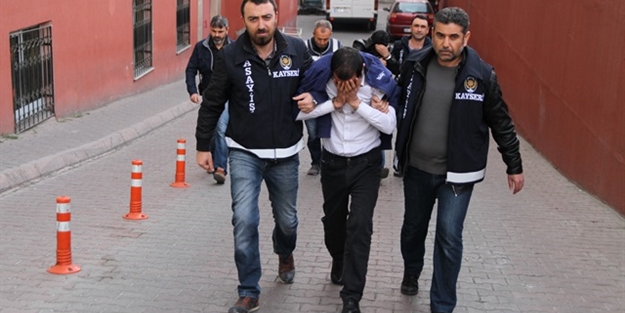 İlahiyat profesörü dolandırıcılara 1 milyon lira kaptırdı