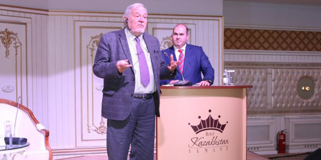 İlber Ortaylı: Türk ve Moğolların kökenleri...