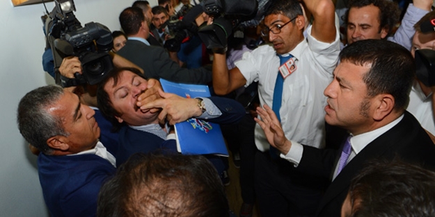 İlçe Başkanı'nı böyle susturdular