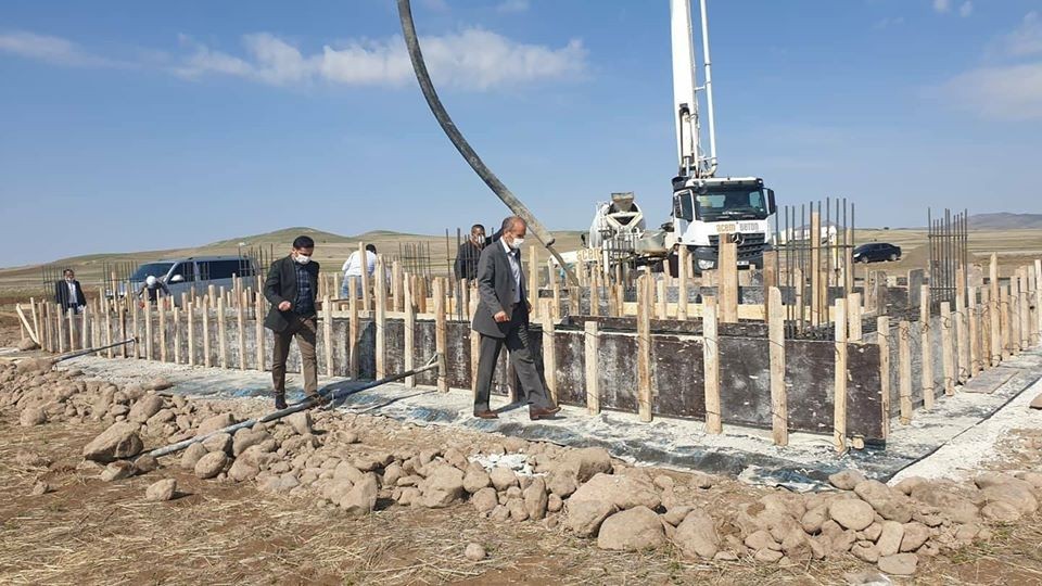 İlçede akaryakıt istasyonu bulunmuyor 