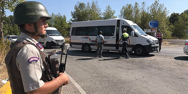 İlçede tüm araçlar durduruluyor… Giriş ve çıkışlar tutuldu