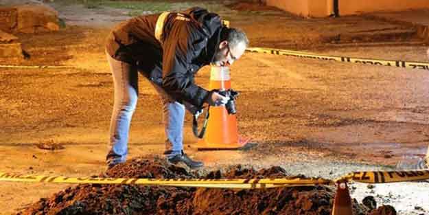 İlçeyi tedirgin eden kazı çalışmaları! Okul bahçesinde kafatası ve insan kemikleri bulundu