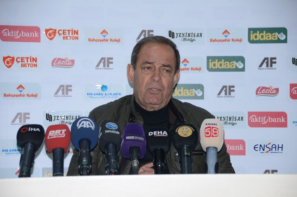İldiz: “Çok fazla pozisyon vermeden 2-0 mağlup olmak hakikaten bize acı geldi” 