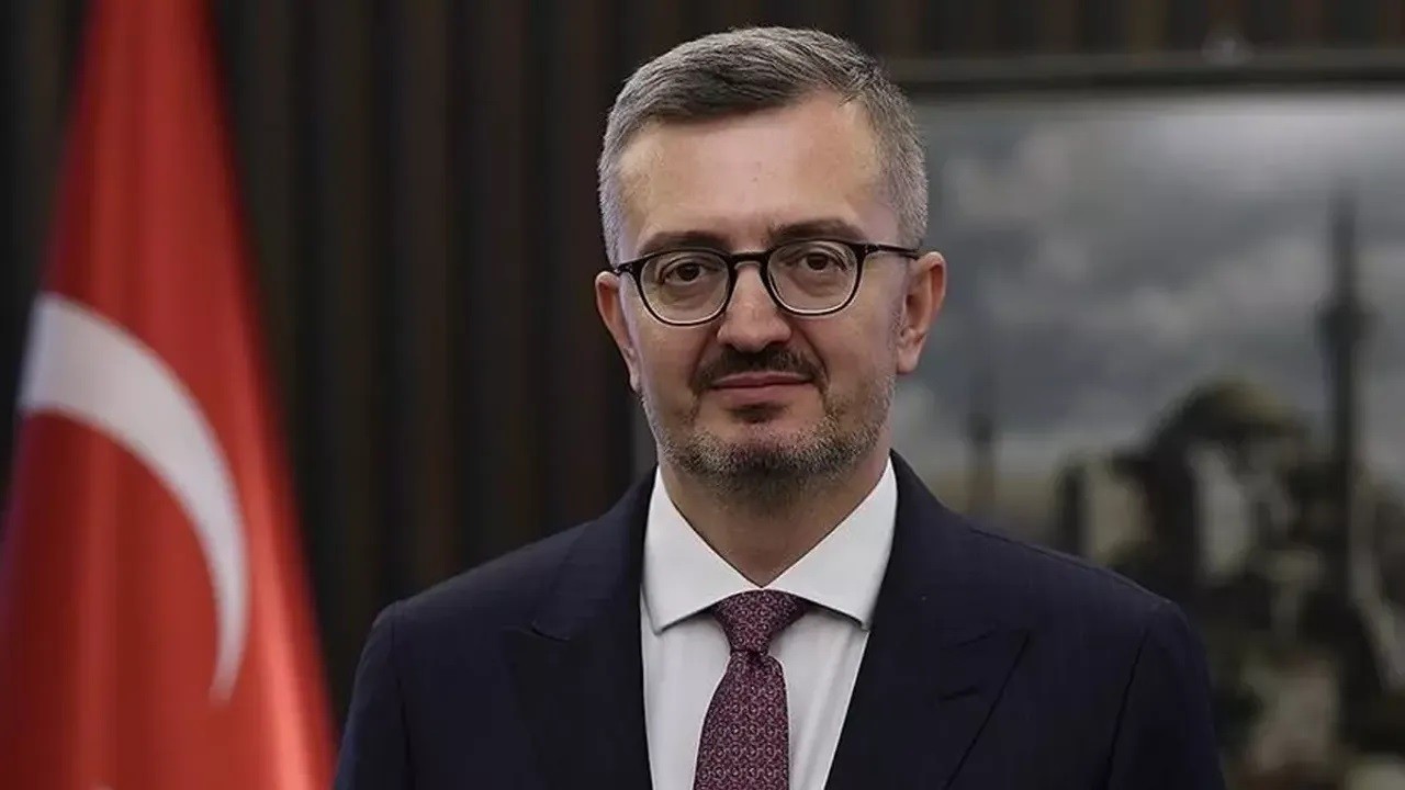 İletişim Başkanı Duran'dan "12 Dev Adam"a Tebrik Mesajı