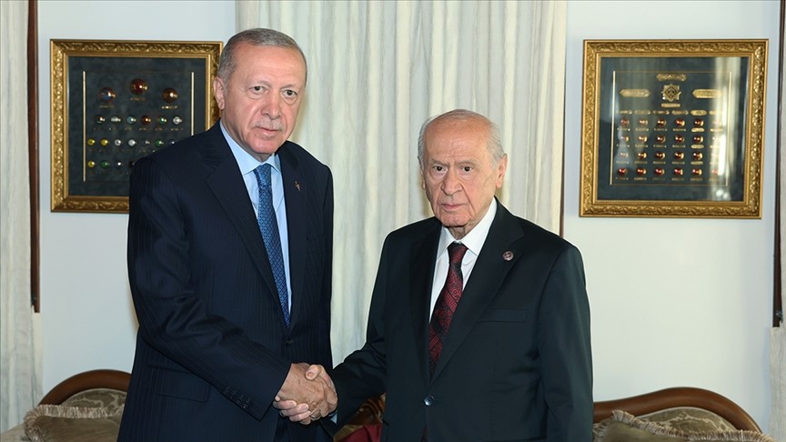 İletişim Başkanı duyurdu: Erdoğan, MHP Lideri Bahçeli ile Ankara'daki konutunda bir araya gelecek
