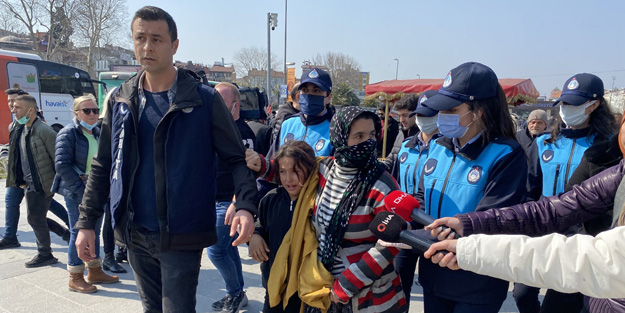 İlginç anlar! Yakalanan dilenciler önce ağladı sonra göbek attı