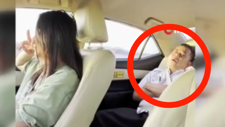 İlginç olay! Taksici uyuyakaldı, müşteri direksiyona geçti