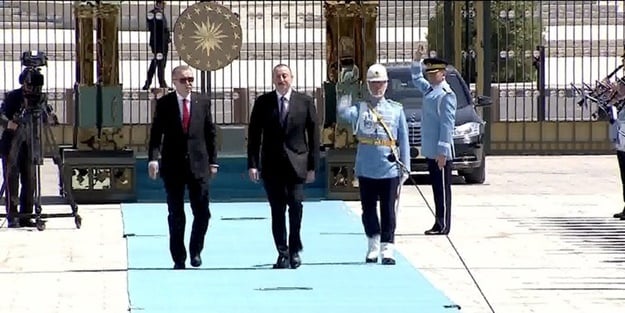İlham Aliyev Külliye'de