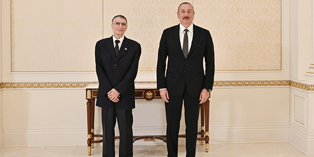 Aliyev'in Sancar sözleri duygulandırdı