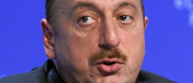 İlham Aliyev’den 153 mahkuma bayram affı