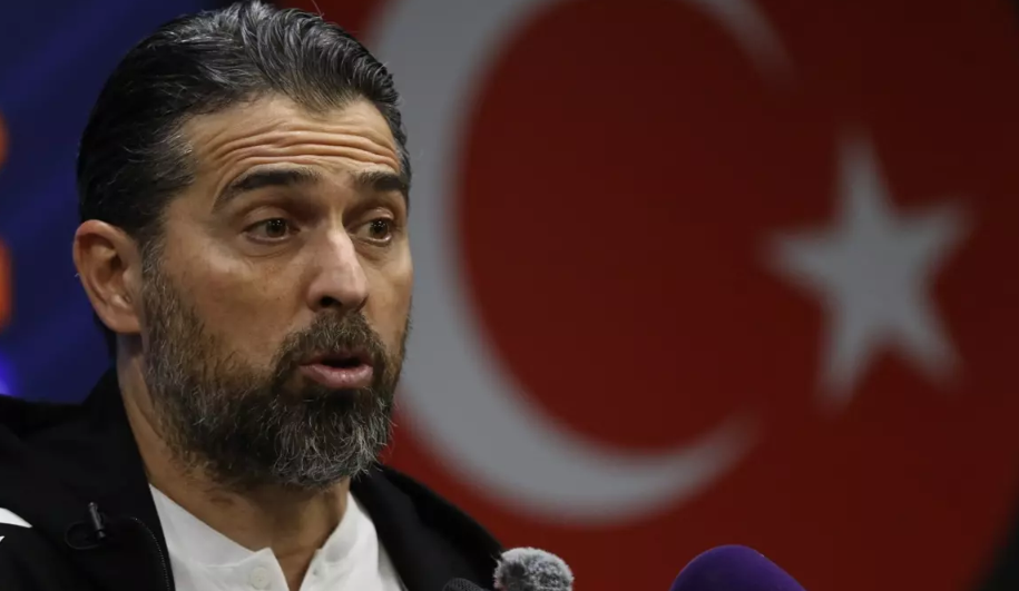 İlhan Palut: Hedefimiz alt sıralar ile bağımızı koparmak