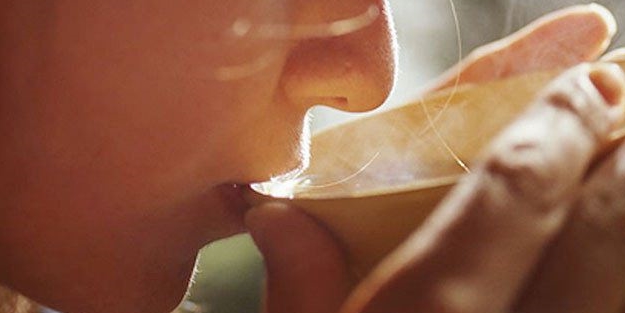 Ilık su içmenin faydaları