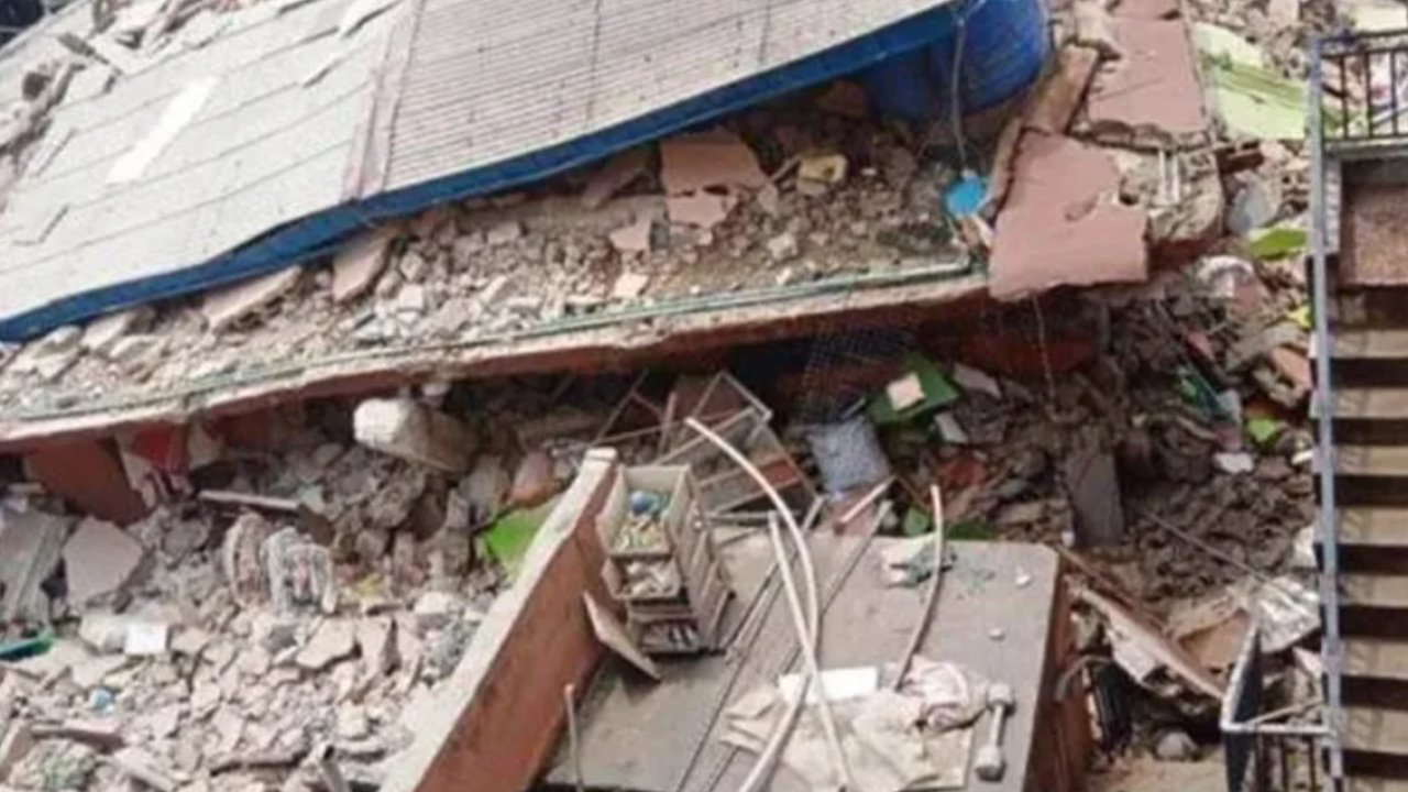 İlişkiye girdikleri binanın altında kaldılar! Allah, böyle cezalarını verdi