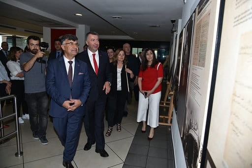 “İlk Adımdan Kuruluşa” karma resim sergisi 