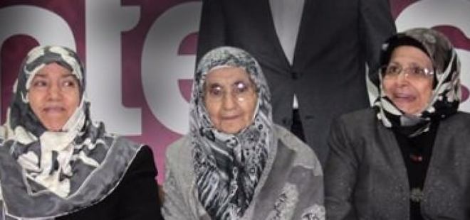 İlk başörtülü eczacı Fevziye Nuroğlu hayatını kaybetti