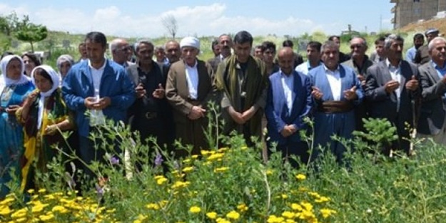 İlk durak PKK mezarlığı