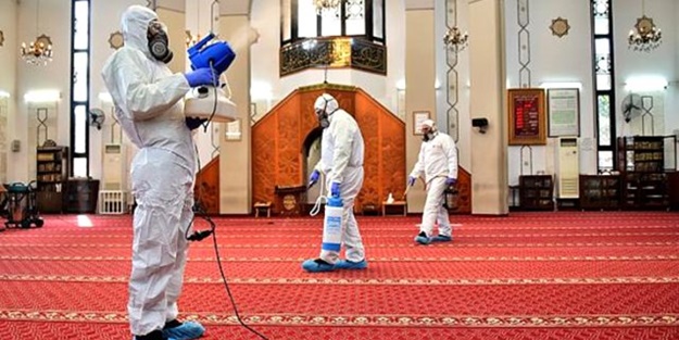 İlk etapta sadece Cuma namazı cemaatle kılınacak: İşte belirlenen tarih
