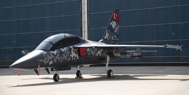 Hürjet savaş uçağında kritik gelişme! İmzalar atıldı