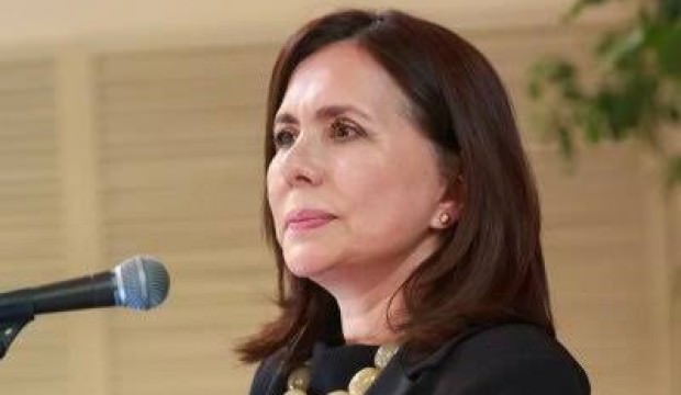 İlk işleri İsrail ile ilişkileri düzeltmek oldu