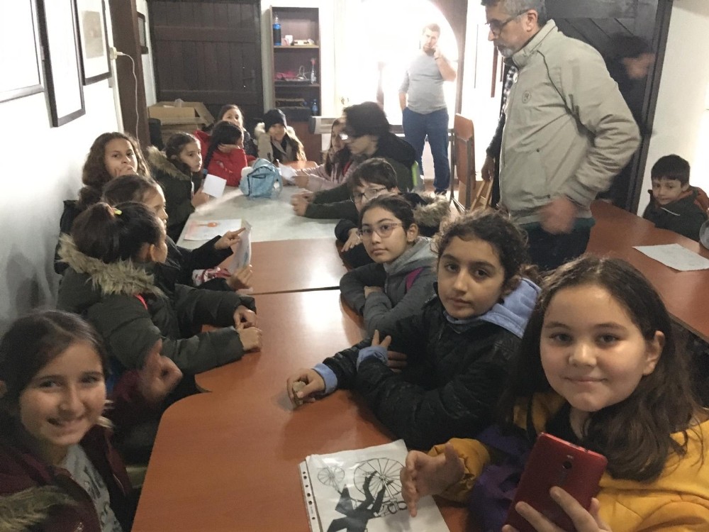 İlk kez karikatür çizdiler 