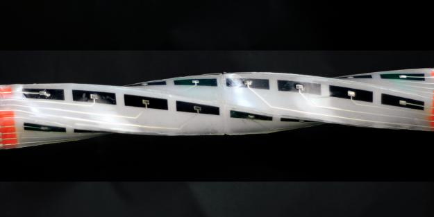 İlk kez tespit ettiler: Robotlara öz farkındalık kazandıran elektronik deri geliştirildi! Yapay zekâya yeni ekran