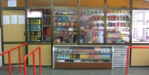 İlk ve ortaokullardaki kantin ve büfeler aynı tas aynı hamam