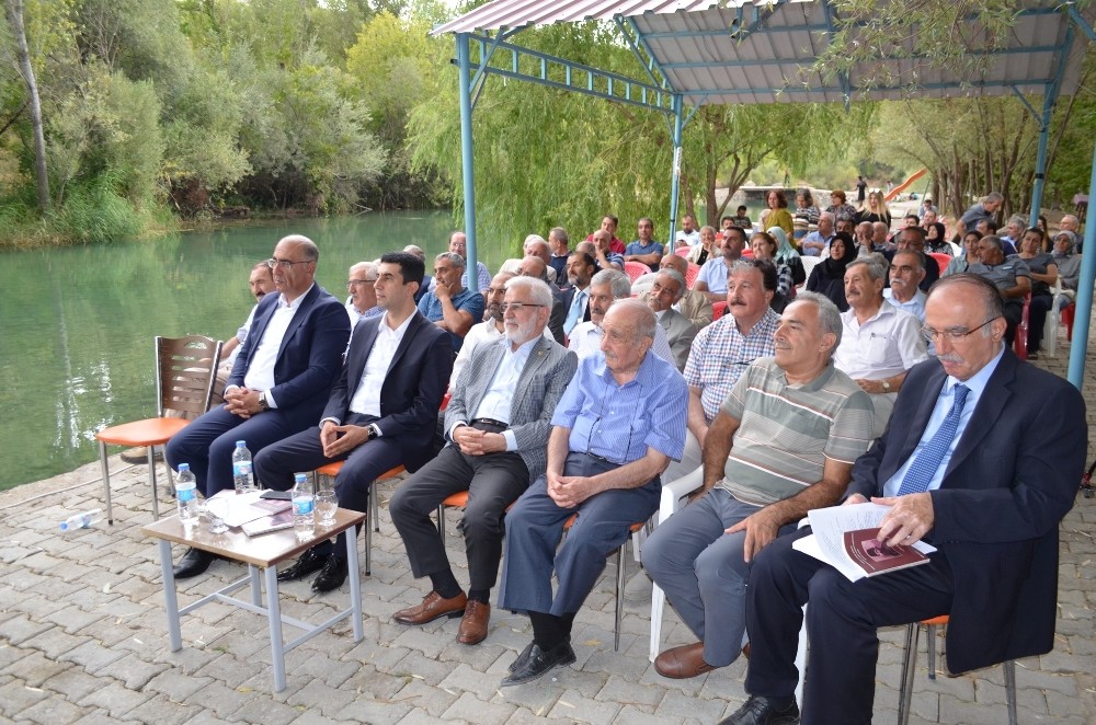 İlk vekil, Şair Dede Nüzhet memleketi Çemişgezek’te anıldı 